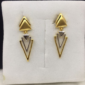 18k Yellow Gold Daily Wear Modern Earrings by 