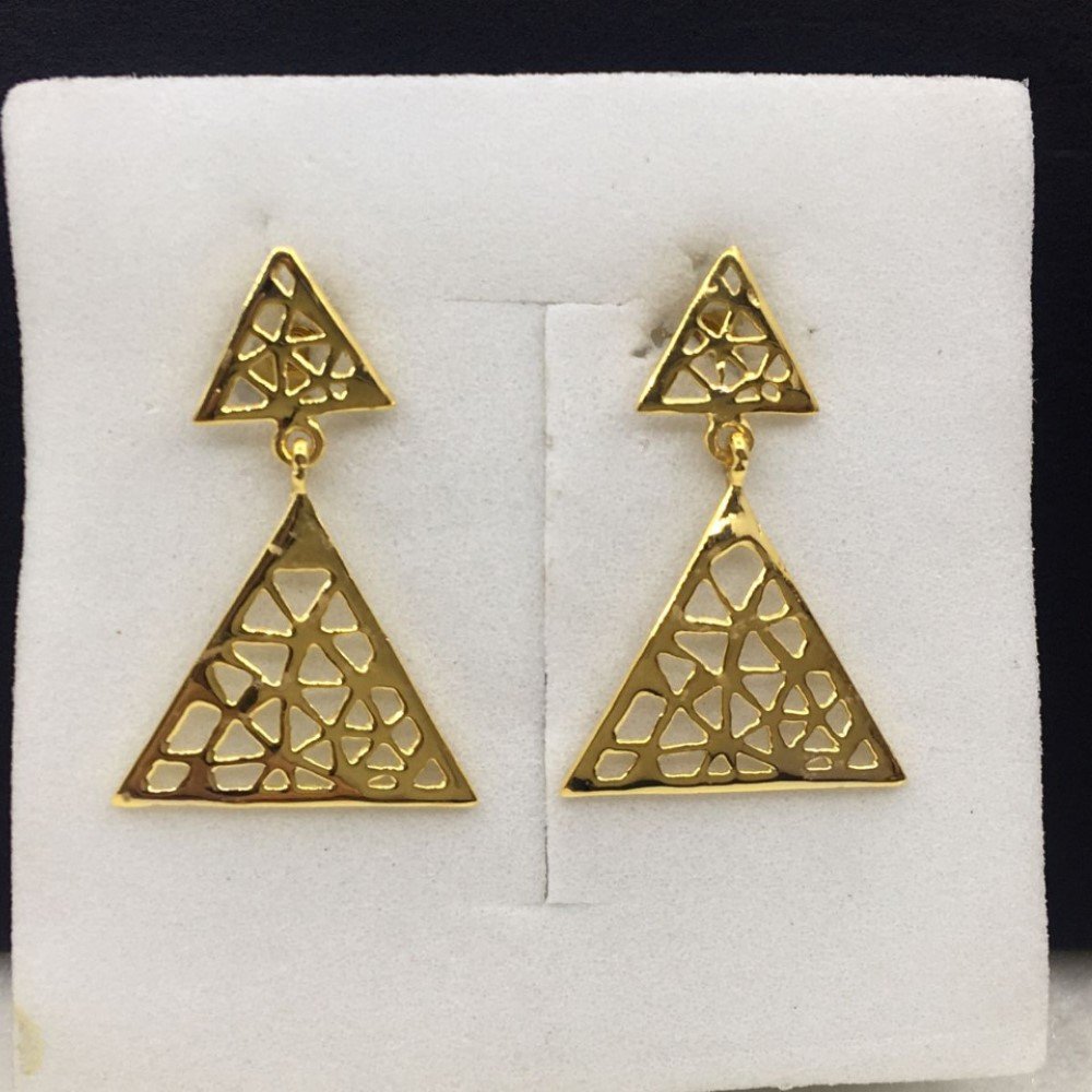 18k Yellow Gold Classy Design Earrings