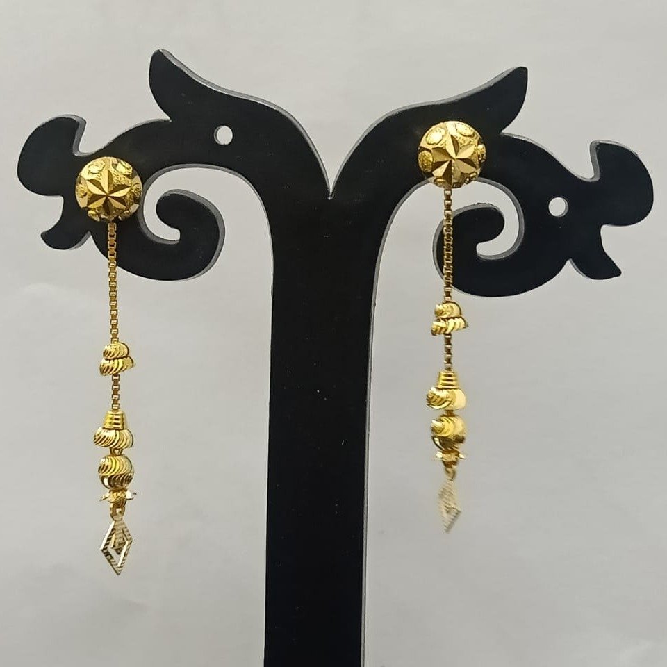 Heavy Earrings Designs 2021 | Designer Earrings | New Collection | Bridal  gold jewellery designs, Gold earrings models, Gold jewelry fashion