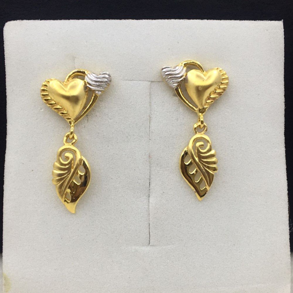 18k Yellow Gold Trending Design Earrings