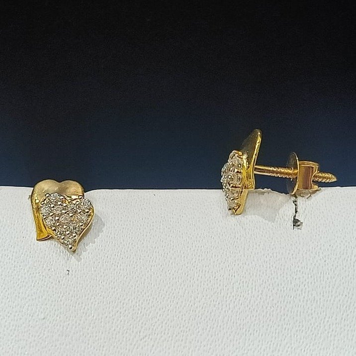 Daisy Bloom Stud Earrings 18ct Gold Plate – Daisy London